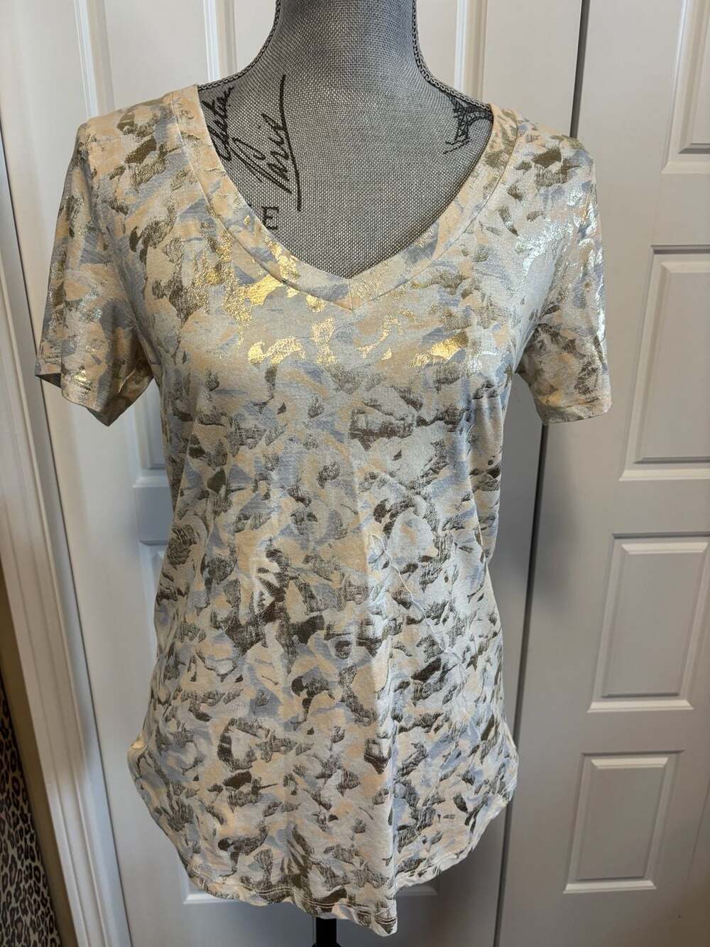 Anthropologie Sol Angeles Metallic Gold V-Neck Tee XS